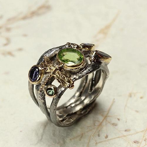 ​Curious about peridot stone... Born of fire 🔥 and brought to light ⭐️